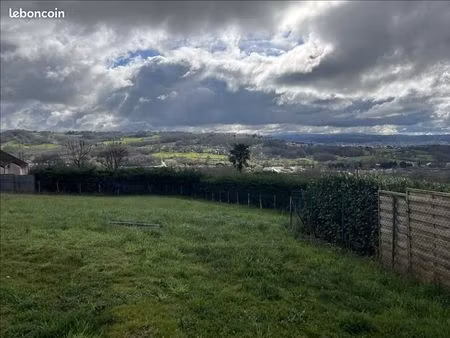 terrain 1 946 m² ussac