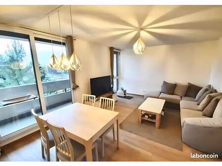 chambre disponible à la location sans frais d'agence