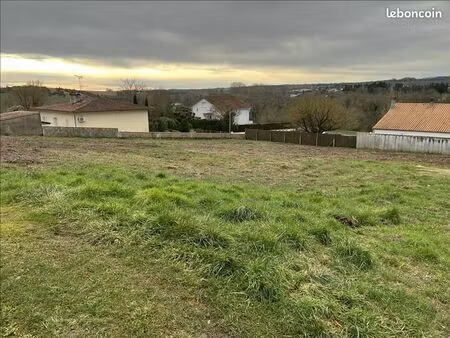 terrain 1 646 m² ruelle sur touvre