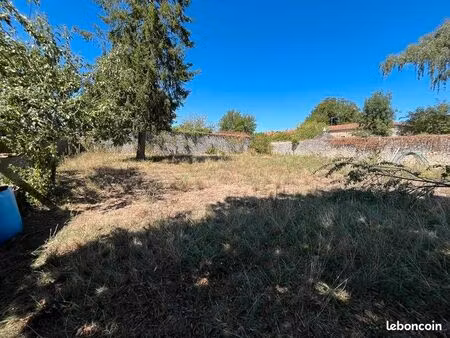 terrain 1 473 m² la rochefoucauld en angoumois