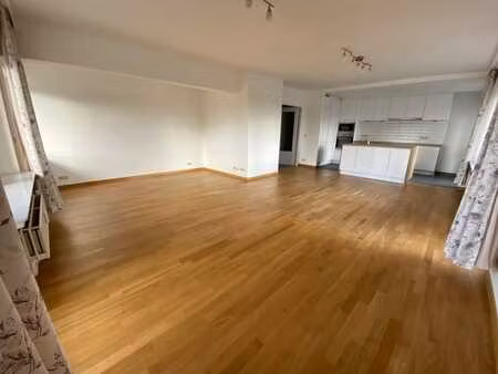 quartier vogelenzang - spacieux  entièrement rénové  2 ch.