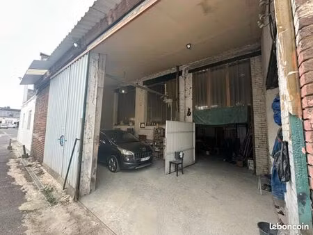 local 130 m² beauvais