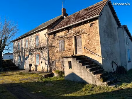 maison en pierre 174 m² + granges  terrain 3 316 m²  calme  30 min albi – 160 000