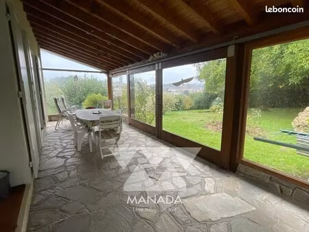 chalus – maison avec jardin et garages