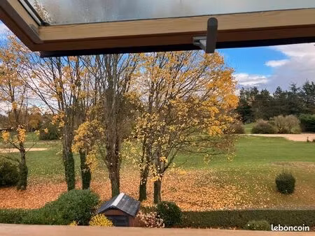 au bord du golf maison type andelle  8 pièces  rénovée