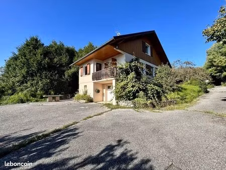 appartement 4 pièces 109 m²