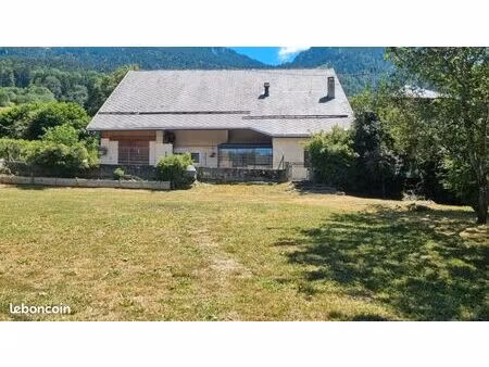 ancienne ferme 120 m² hab + 320 m² aménageables - terres agricoles en option