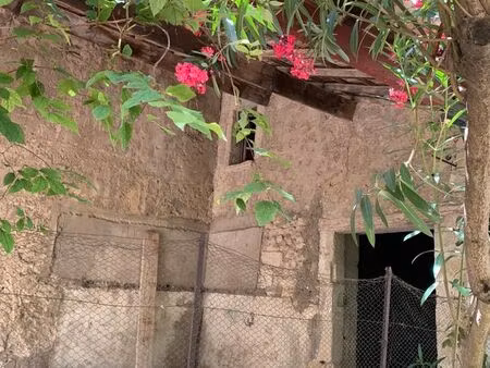 grange à aménager avec extérieur