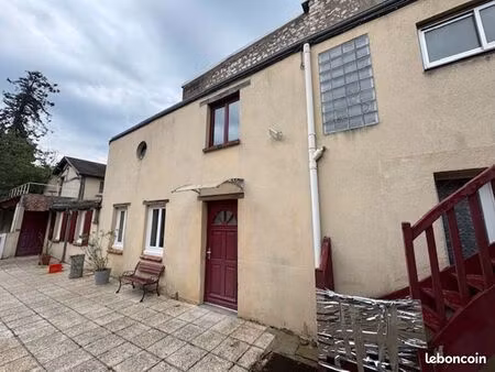 immeuble 10 pièces 298 m²