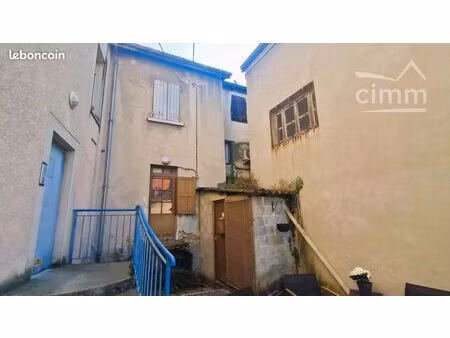 immeuble 6 pièces 105 m²