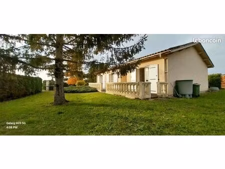 maison t3 à cent mètres du bourg de cars