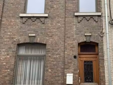 maison de maître fraichement rénovée à marchienne-au-pont