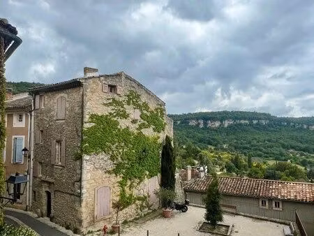 appartement rénové - saignon / centre village