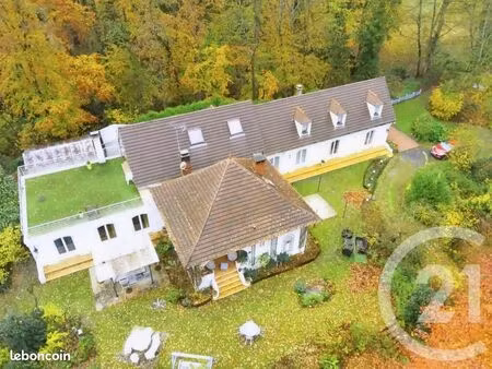 propriété 10 pièces 305 m²