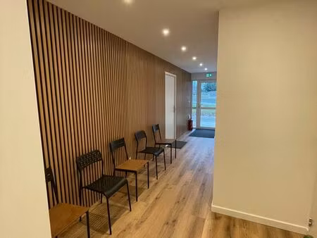 local commercial bureaux commerce