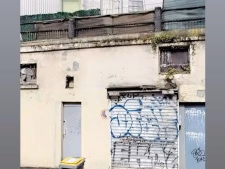 maison à rénover entièrement – fort potentiel investisseurs