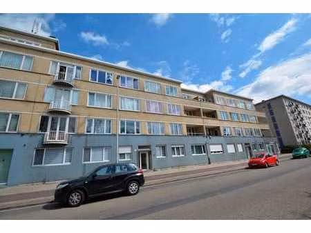 recent gerenoveerd appartement met 2 slk!