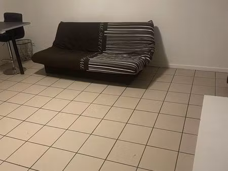 à louer studio meublé