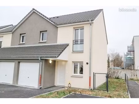 maison 4 pièces 80 m²