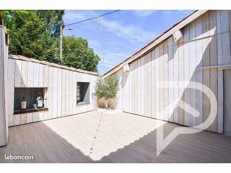 maison de village(4ch) de 136m2 rénovation totale (int/ext) terminée