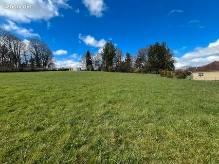 terrain 2 079 m² la souterraine