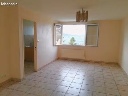 appartement à louer salmaise