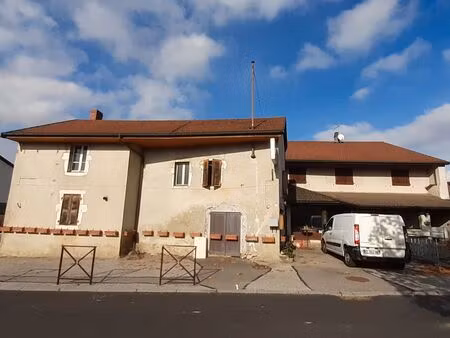 vends restaurant-hotel centre village