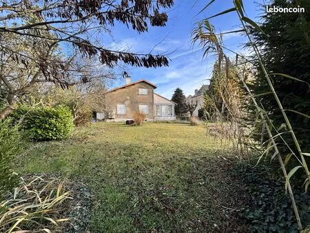 maison 6 pièces 144 m²