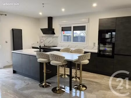 maison 5 pièces 102 m²