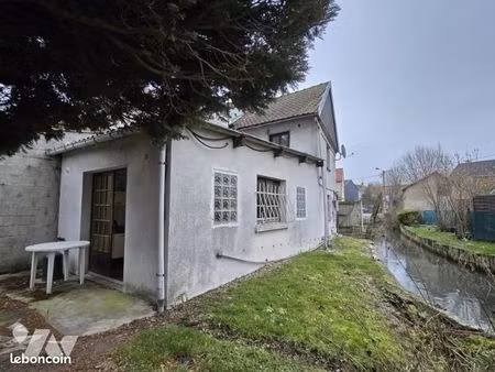 maison 1 pièce 51 m²