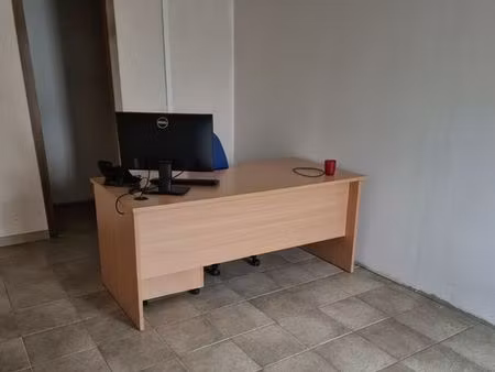 location bureau équipé