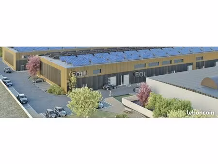 local d'activité 1 950 m²