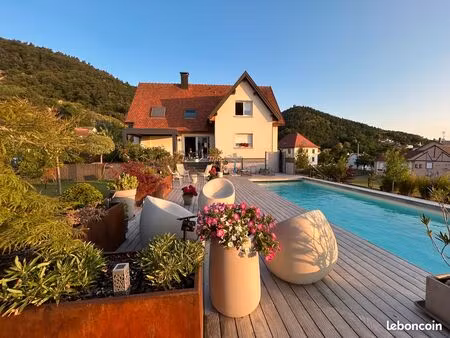 maison 6 pièces 200m²