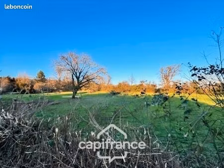 terrain 6 360 m² poiseux