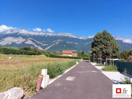 terrain 540 m² tencin