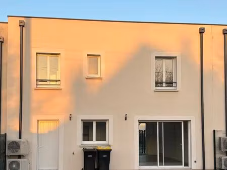 maison t5 de 108 m2 achevée en 2025 avec jardin et garage