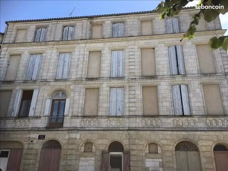 immeuble 730 m² sainte bazeille