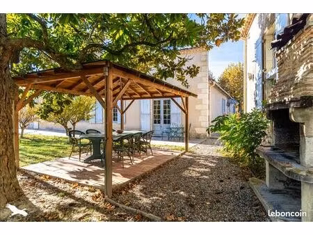 longère 11 pièces 397 m²