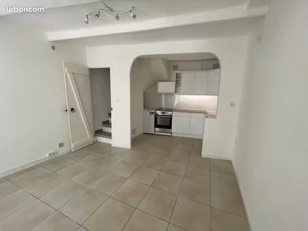 maison de village refaite à neuf