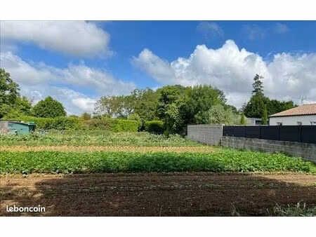 terrain 941 m² chauray