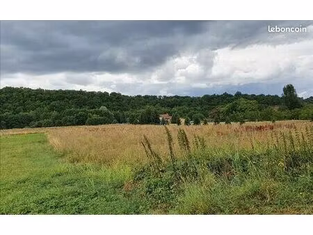 terrain 2 543 m² issac