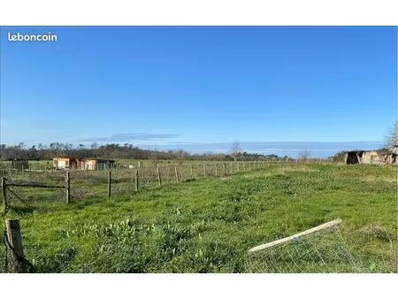 terrain 990 m² le pizou