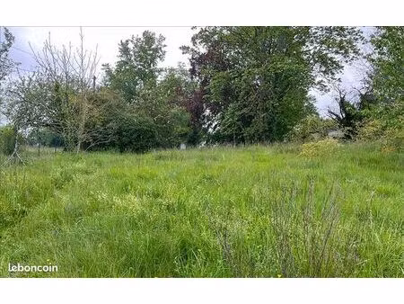 terrain 1 550 m² excideuil