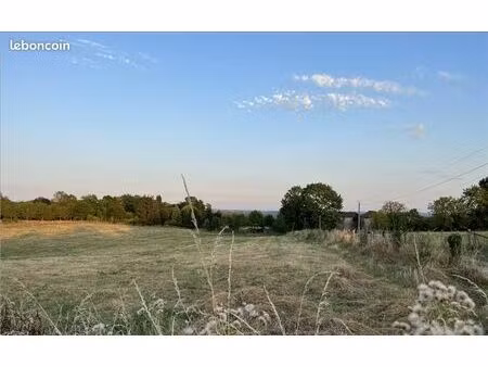 terrain 1 500 m² thiviers