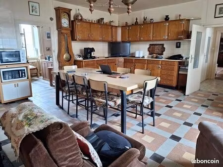 longère 7 pièces 264 m²