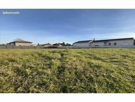 terrain 895 m² cornebarrieu