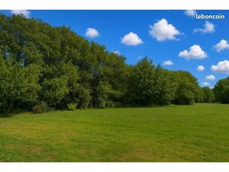 terrain constructible surface 1070 m²