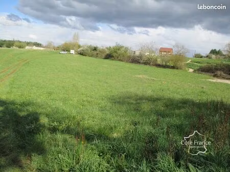 terrain 3000 m² belvès