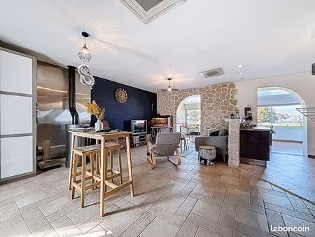 pavillon 5 pièces 105 m²