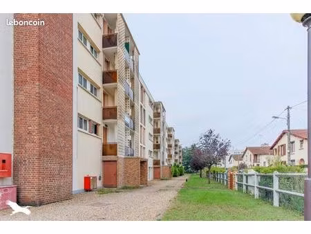 appartement 4 pièces 74 m²